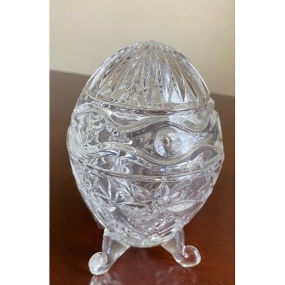 Fifth Avenue Crystal Alexandra 6" Egg Box Floral Cut Glass Footed Candy Dish EUC - Picture 1 of 4